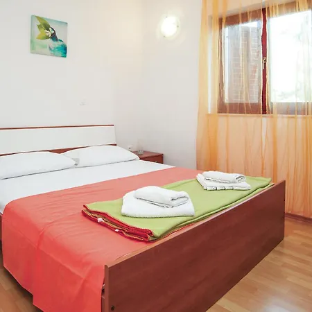Apartment Gorgeous In Biograd With Wifi *