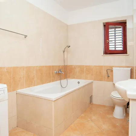 Apartment Gorgeous In Biograd With Wifi Opatijski Torovi